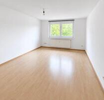 3- Zimmerwohnung in Reinbek - Einbauküche neu -Stellplatz - WG