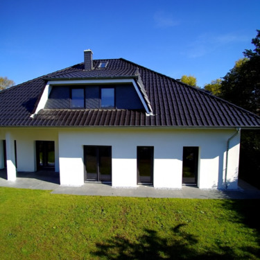 Foto - Neuwertiges & hochwertiges Zweifamilienhaus in Jersbek