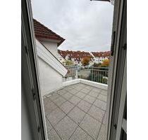 Modernisierte 2,5 ZKB mit Südbalkon, Einbauküche & TG Stellpl. - Flörsheim am Main