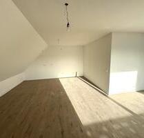 Moderne Neubau 4 Zimmer Dachgeschosswohnung - Bergheim Auenheim