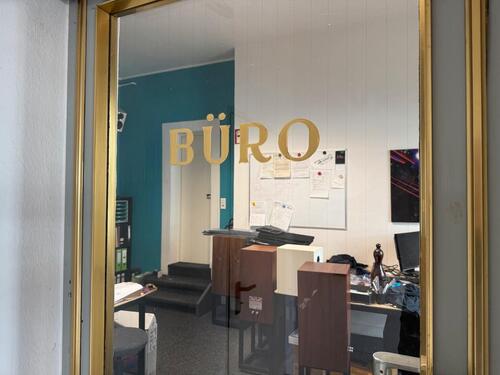 Foto - Büroraum zur Untermiete - 324,00&nbsp;EUR Kaltmiete, ca.&nbsp; 18,00&nbsp;m&sup2;