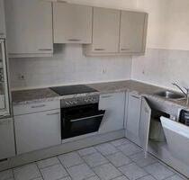 Helle, renovierte 1-Zimmer-Wohnung mit Wanne & Einbauküche - Freiberg