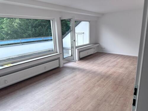 Foto - Lichtdurchflutete 2,5-Zimmer-Wohnung mit Balkon und EBK