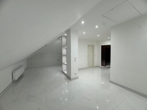 Foto - Erstbezug: Helle 2-Zimmer-DG in ruhiger Lage von Rödermark