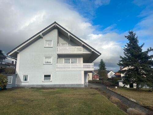 Foto - Einfamilienhaus mit Einliegerwohnung und großem Grundstück