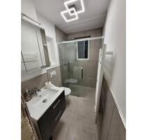 Fünf-Zimmer Wohnung im Souterrain-Stil mit Terrasse - Oberhausen Alsfeld