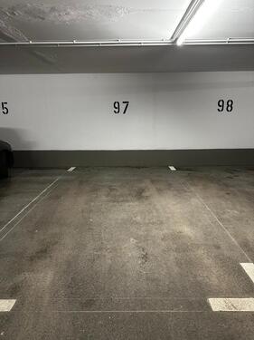 Foto - Tiefgaragenstellplatz - ab sofort verfügbar