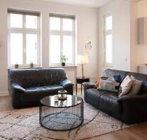 Provisionsfrei: Renovierte 2-Zimmer-Altbauwohnung am Schillerpark - Berlin Mitte