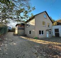 2,5-Zimmer-Wohnung mit Garten und zwei Stellplätze, möbliert - Kellinghusen