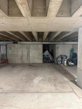 Foto - Großer Tiefgaragenstellplatz nahe BMW Welt & Luitpoldpark