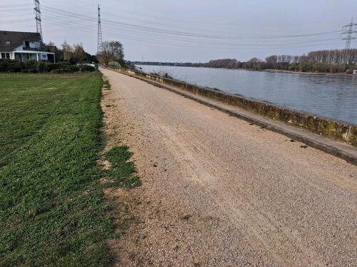 Foto - Grundstück zu vermieten für Eiswagen oder imbisswagen