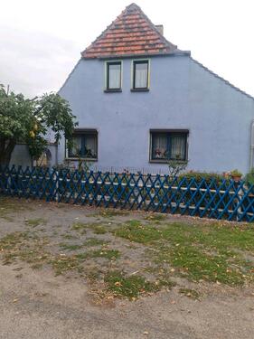 Foto - Grundstück mit Haus und Garten - 80.000,00&nbsp;EUR Kaufpreis, ca.&nbsp; 100,00&nbsp;m&sup2;