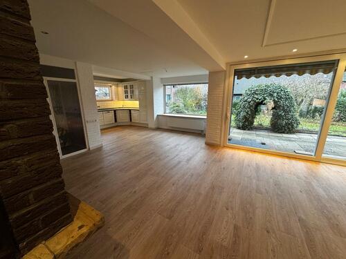 Foto - Großzügige Erdgeschosswohnung (123 m² WF) m. Garten u.Garage