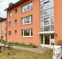 Stilvoll renovierte 4-Zimmer-Wohnung mit Garten - München Ramersdorf-Perlach