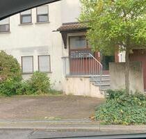 Stellplatz direkt an der Klara-Ullmann-Straße - Würzburg Frauenland