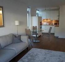 Helles 70 m² moderner 2-Zimmer-Wohnung mit Balkon – im Münchner Stadtteil EnglschalkingBogenhausen - München