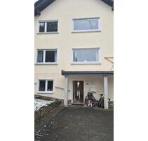 Lichtdurchflutete Wohnung 1OG, 3 Zi KDB, Balkon, 105 m2, Gartenmitbenutzung - Waldbröl