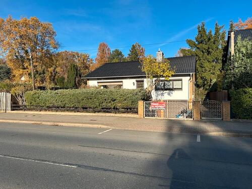 Foto - Spitzenlage in Sehnde direkt an der B65