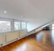 Große 3-Zimmer-Dachgeschosswohnung mit moderner EBK und schickem Tageslichtbad - Erlangen Alterlangen