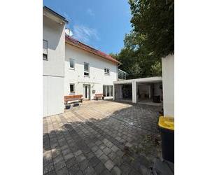 Idyllische Doppelhaushälfte mit Einliegerwohnung - Reutlingen Sondelfingen