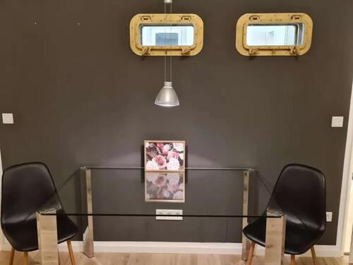 Foto - Moderne Teilmöblierte 1 Zimmer-Wohnung zu Verkaufen von Privat