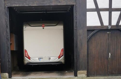Foto - Wohnmobil Garage mit Rolltor - 180,00&nbsp;EUR Miete,