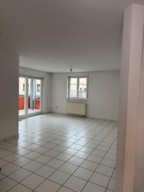 Foto - EG Wohnung 77 qm 3 Zimmer Küche Bad Abstellkammer Balkon