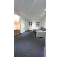 Mietwohnungen WG - 200,00&nbsp;EUR Kaltmiete, ca.&nbsp; 20,00&nbsp;m&sup2; in Neustadt bei Coburg (PLZ: 96465)