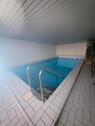 Foto - Gewerbefläche mit Schwimmbecken zu vermieten!