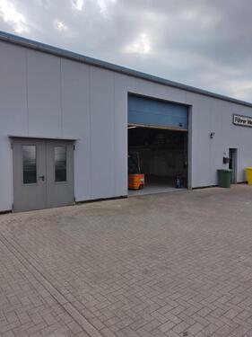 Foto - Gewerbehalle - 2.200,00&nbsp;EUR Kaltmiete, ca.&nbsp; 300,00&nbsp;m&sup2;