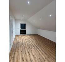 Neubau 65 m2 Dachgeschosswohnung in zentraler ruhiger Lage - Schöllnach
