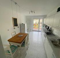 Helle 2-Zimmer-Wohnung Südbalkon Hochparterre – Arkaden - Kiel Blücherplatz