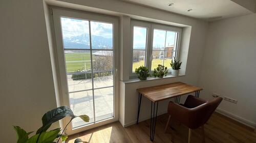 Foto - Leben wo andere Urlaub machen, möbliert