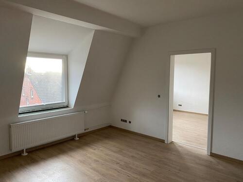 Foto - Moderne, vollständig sanierte 2,5-Zimmer-Wohnung mit Einbauküche