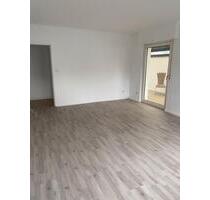 Schöne 3ZKB - 900,00&nbsp;EUR Kaltmiete, ca.&nbsp; 78,00&nbsp;m&sup2; in Edingen-Neckarhausen (PLZ: 68535)