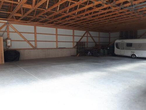 Foto - Stellplatz Wohnwagen, Wohnmobil, Auto, Motorrad, Oldtimer, Trakto