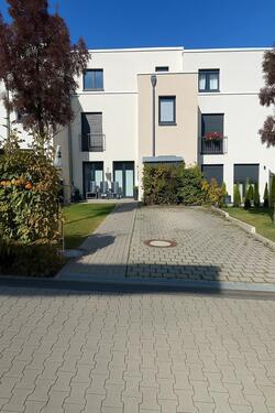 Foto - Modern Familien Doppelhaushälfte zu vermieten mit 4 Schlafzimmer