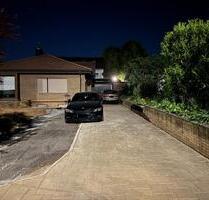 Bungalow mit Einliegerwohnung in Heilbronn-Kirchhausen