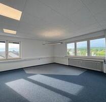 Attraktive Büro-Praxisflächen - 1.505,00 EUR Kaltmiete, in Dettenhausen (PLZ: 72135)