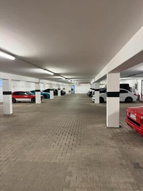 Foto - Tiefgaragenplatz zu vermieten Zentrum Nord Karl-Rothe-Straße
