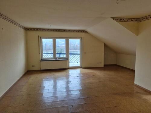 Foto - Dachgeschoßwohnung in Brey zur Miete