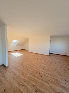Foto - Großzügige Dachgeschosswohnung in super Lage zum Erstbezug