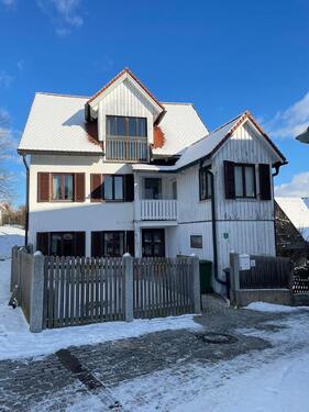 Foto - Charmantes Einfamilienhaus mit 131 m² Wohnfläche direkt am Weiher