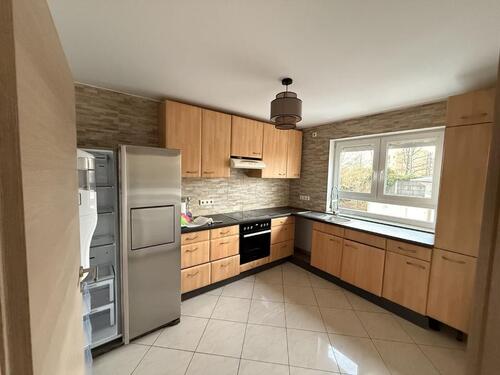 Foto - 4- Zimmer Wohnung im 1OG - 1.450,00&nbsp;EUR Kaltmiete, ca.&nbsp; 97,00&nbsp;m&sup2;