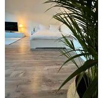 Stilvoll möblierte Wohnung ab 01.04 - Oldenburg Alexandersfeld