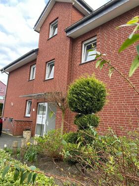 Foto - 3-Zimmer-Wohnung mit Balkon und Garage