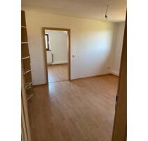 3 ZKB + Parkplatz - 590,00 EUR Kaltmiete, ca.  80,00 m² in Schmelz (PLZ: 66839)