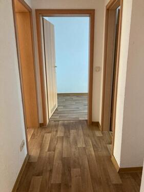 Foto - 3 Zimmer...Frisch saniert! - 348,00&nbsp;EUR Kaltmiete, ca.&nbsp; 59,88&nbsp;m&sup2;