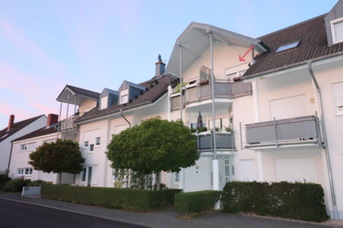 Foto - 3 ZKB-Galeriewohnung mit Küche und TG-Stellplatz (opt. möbliert)