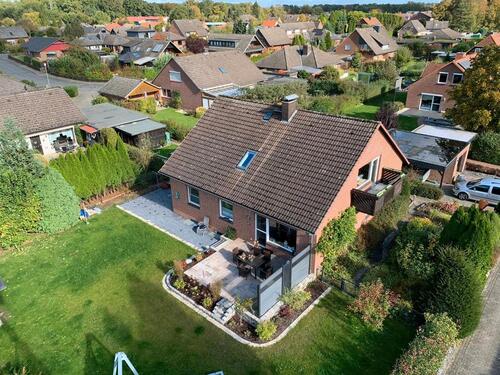 Foto - Ein-Zweifamilienhaus in ruhiger Lage